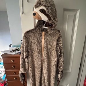 Kid’s Sloth Costume Never Worn Size 3T